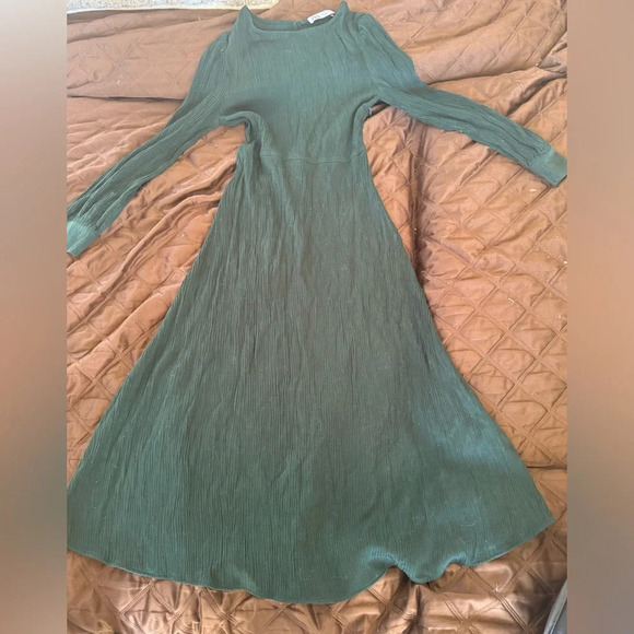 Zara Bottle Green Wrinkled Look Feminine Fit Bloggers Favorite Dress size S - Picture 12 of 16